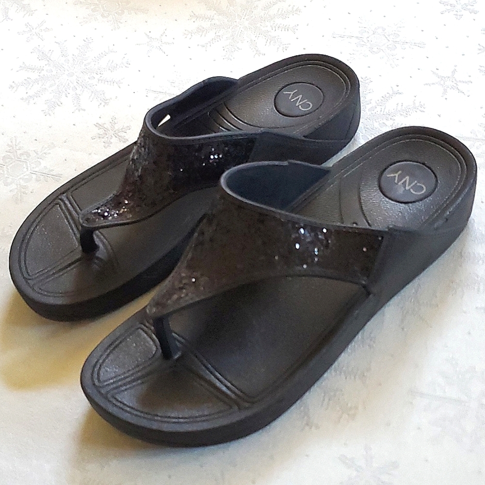 CNY Black Glitter Thong Wedge Heel Sandals Women's Size 11